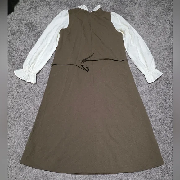 Brown Long Sleeve Dress - Picture 5 of 5